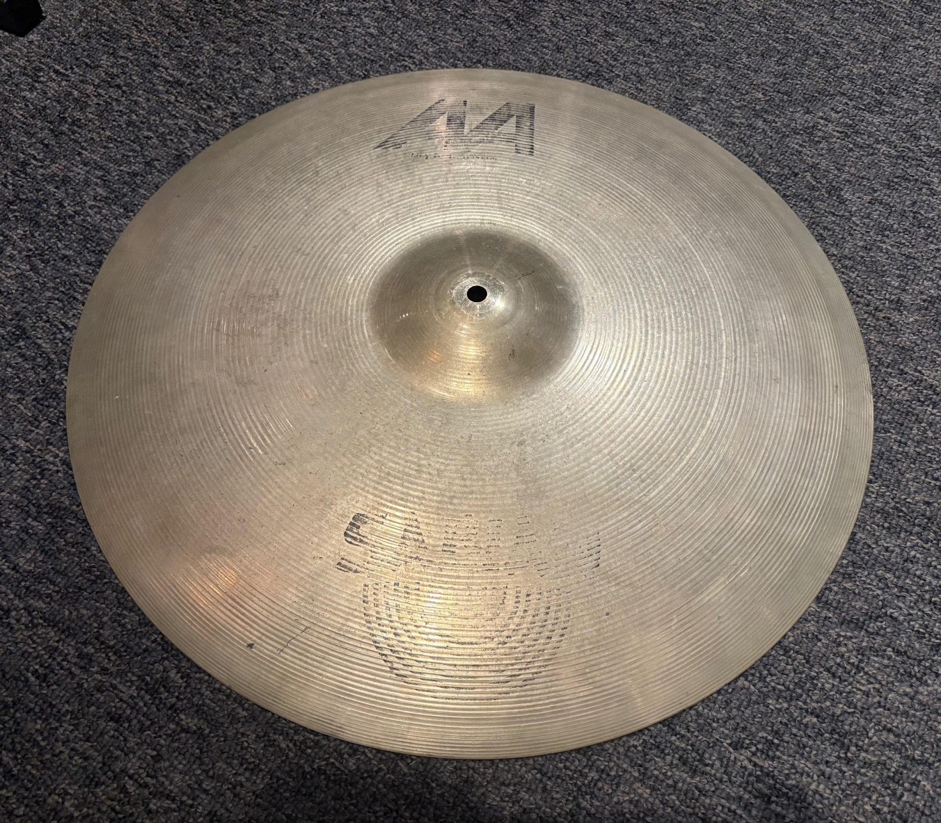 Sabian Used AA 21 in. Dry Ride Cymbal Brilliant 3335g 1 Sabian Used AA 21 Inch Dry Ride Cymbal 3335g