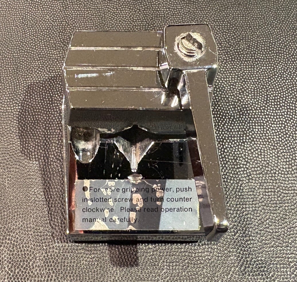 Tama Used Granstar Tom Mounting Bracket With Gasket 1 Tama used Granstar Chrome Tom Bracket Front