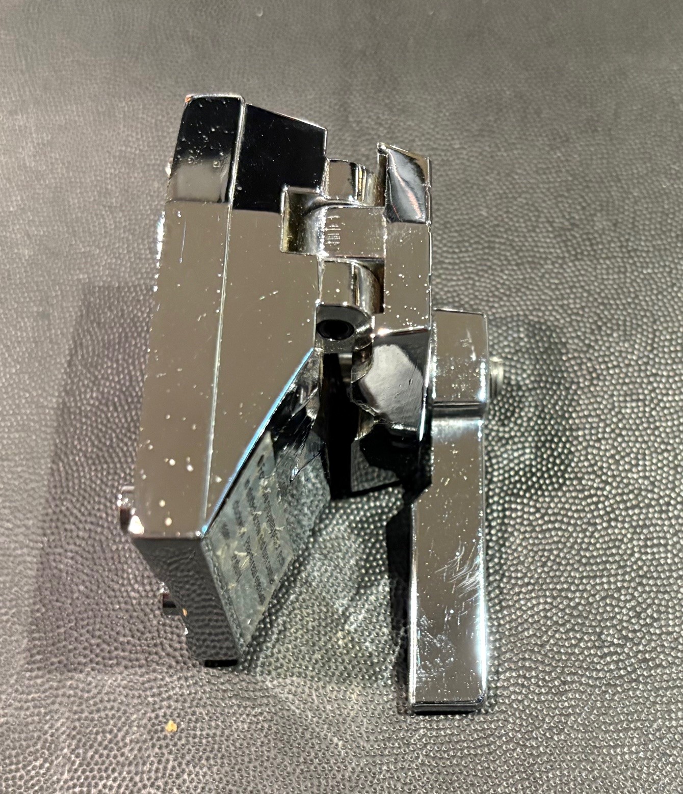 Tama Used Granstar Tom Mounting Bracket With Gasket 4 Tama used Granstar Chrome Tom Bracket Left Side