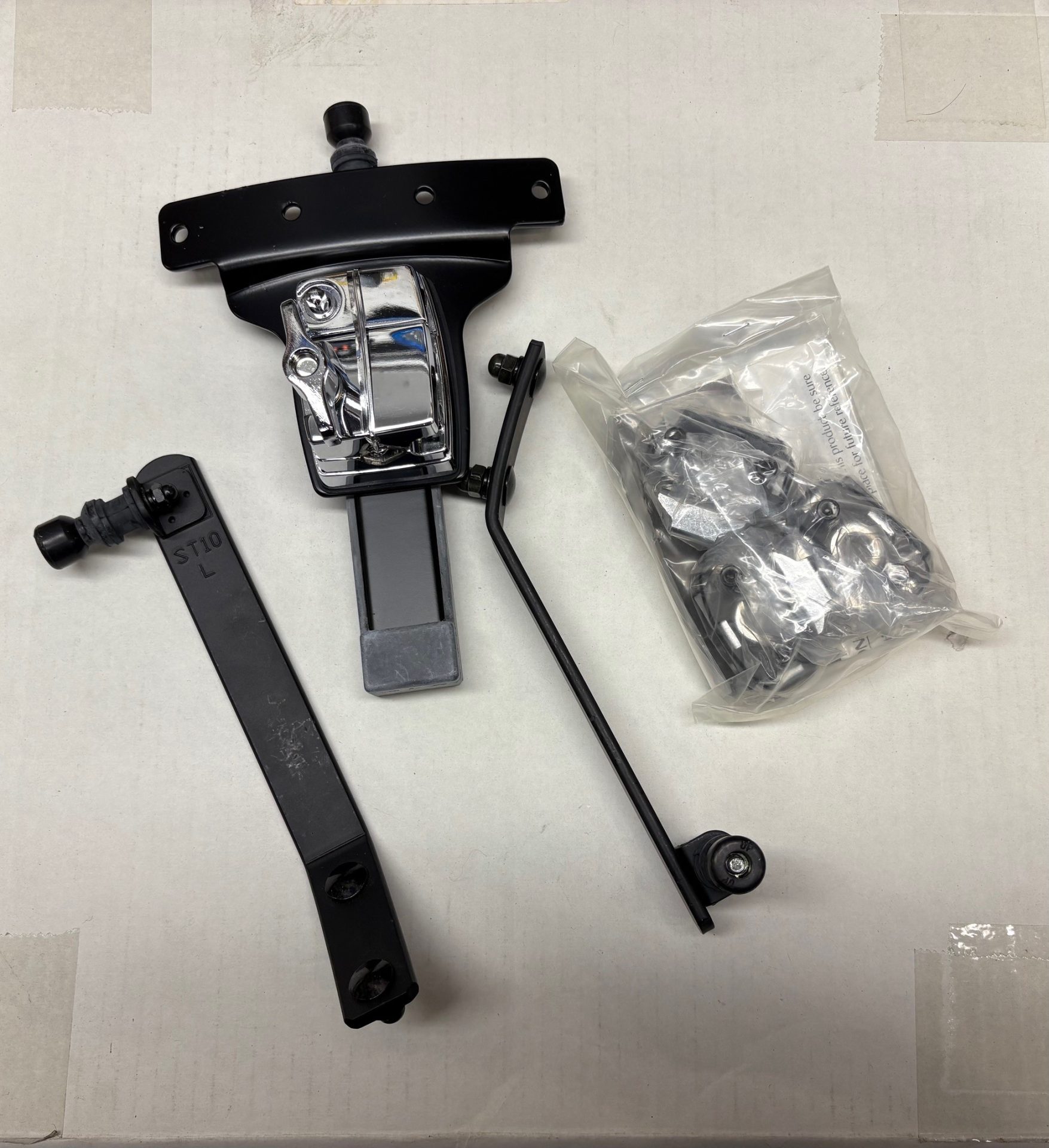 Tama Parts MRM10S Air-Ride 10 in. Snare Drum Suspension Mount 1 Tama Air-Ride Suspension Mount for 10 Inch Snare or Tom