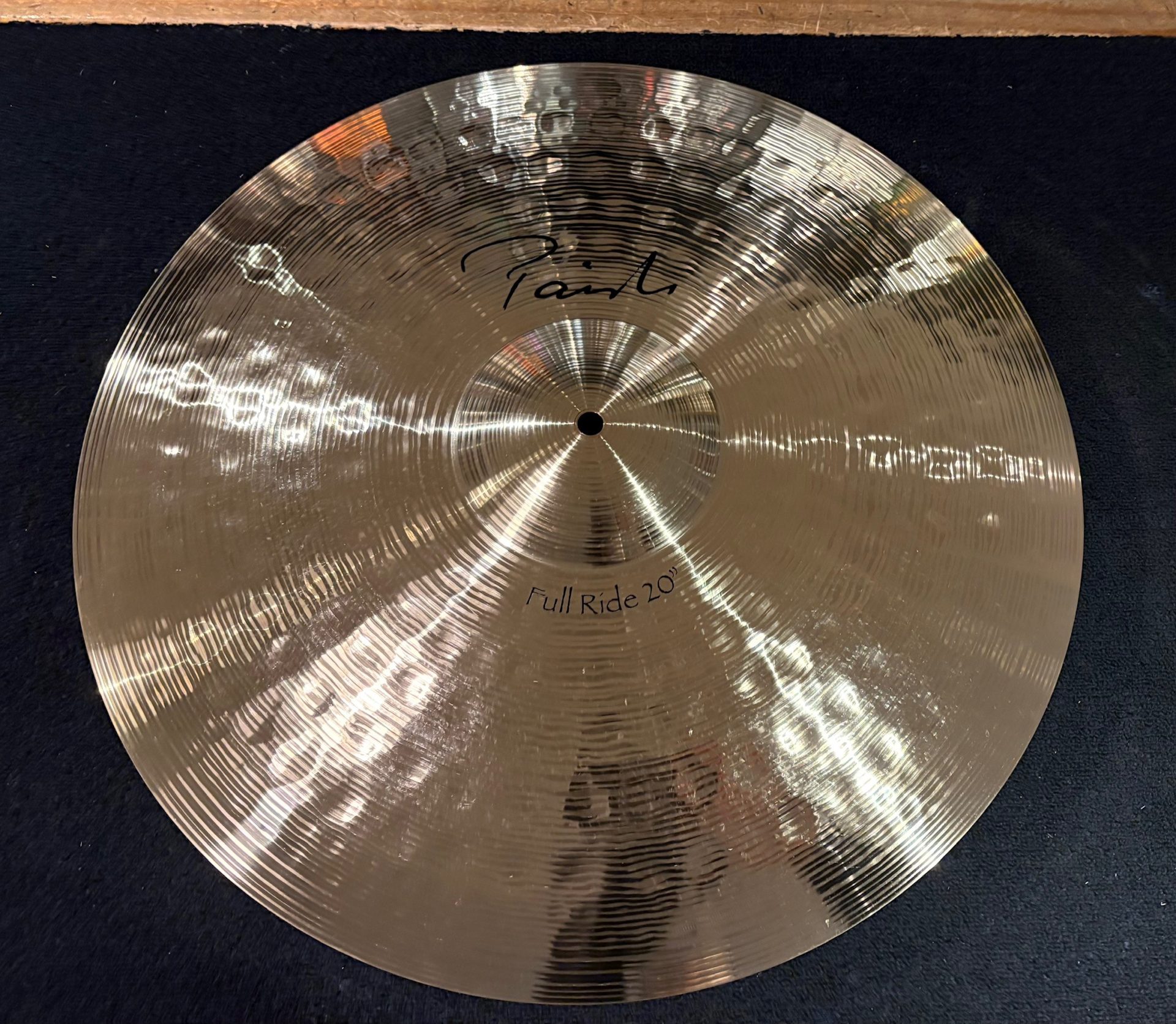 Paiste Used 20 in. Signature Full Ride Cymbal 2512g 1 Paiste Used 20 Inch Signature Full Ride Cymbal