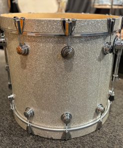 DW Used Collector's Maple Broken Glass 18x22 Bass Drum Left Bottom