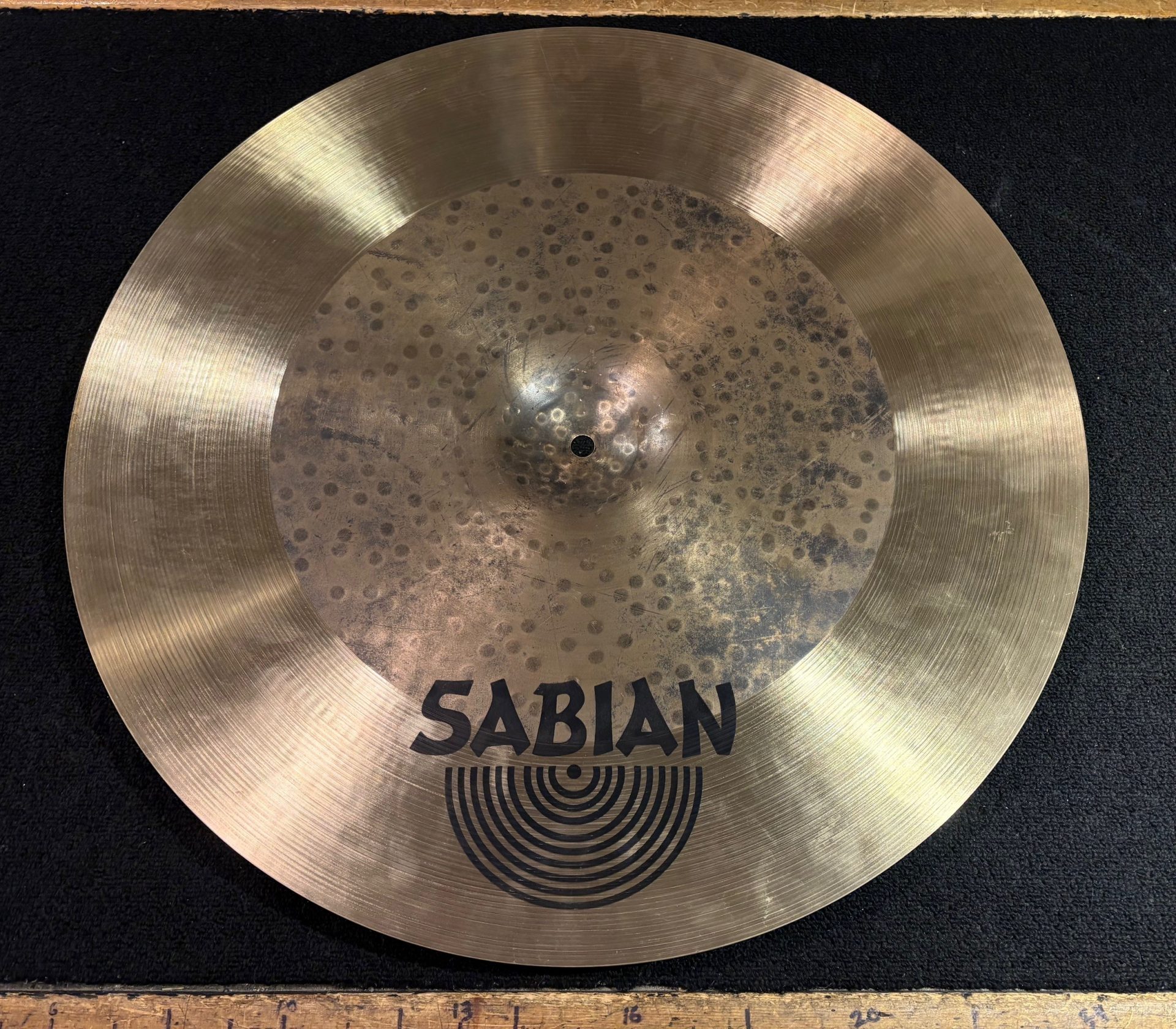Sabian Used HH 20 in. Duo Ride Cymbal 2230g 3 Sabian Used HH 20 Inch Duo Ride Cymbal Underside