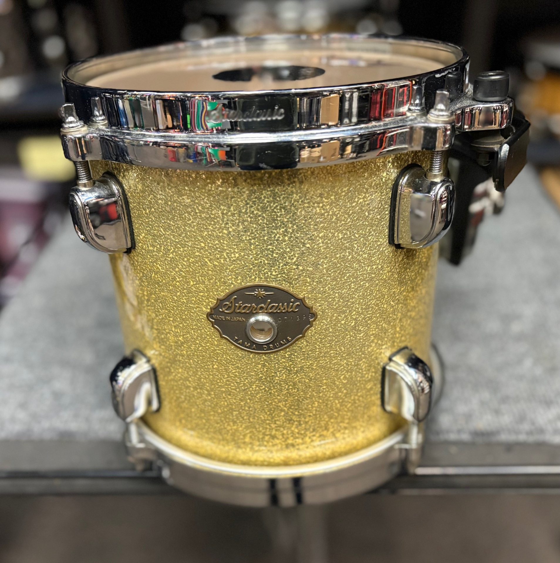 Tama Used Drums Starclassic Performer Birch 8 in. Gold Sparkle Tom 1 Tama Used Starclassic Performer Birch 8 Inch Tom Sparkle Wrap Finish